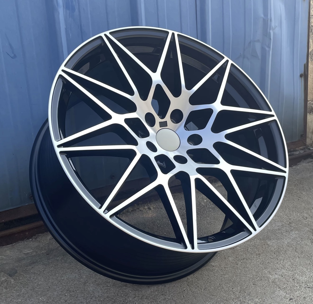 Euro split mesh (BMW 666M-inspired) aftermarket wheel